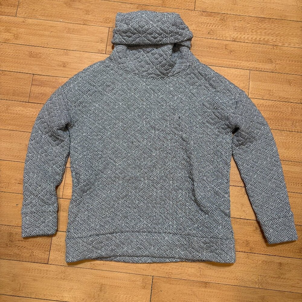 Gap Fit Quilted Funnel/Cowl Neck Sweatshirt